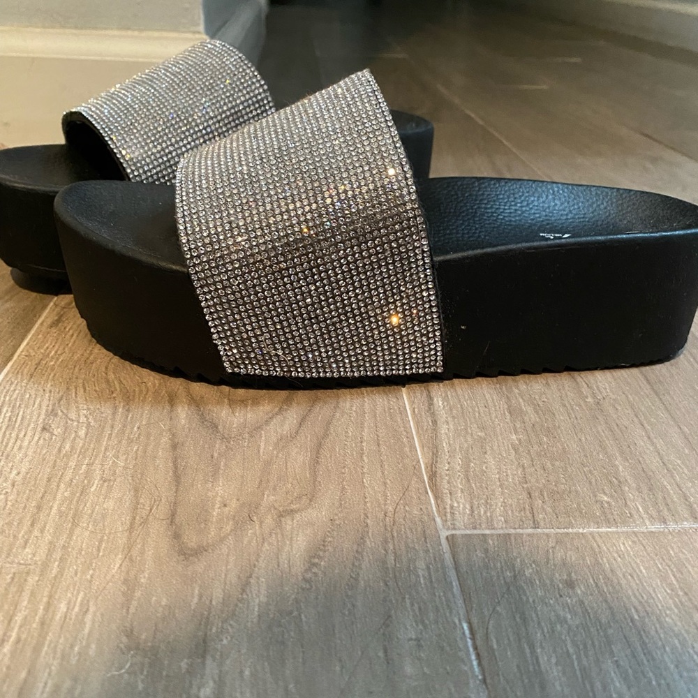 Studded Crystal Wedges